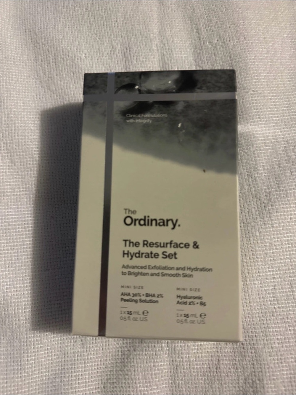 The Ordinary Resurface & Hydrate Set - White and Silver